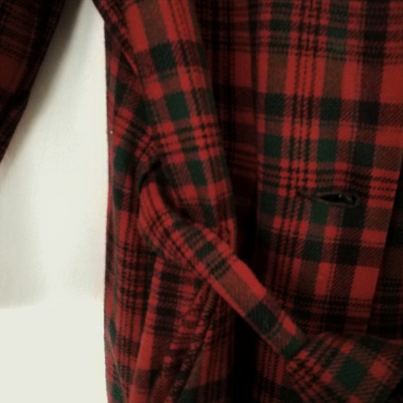 True Vintage Pendleton 100% wool red + black plaid - Picture 4 of 7
